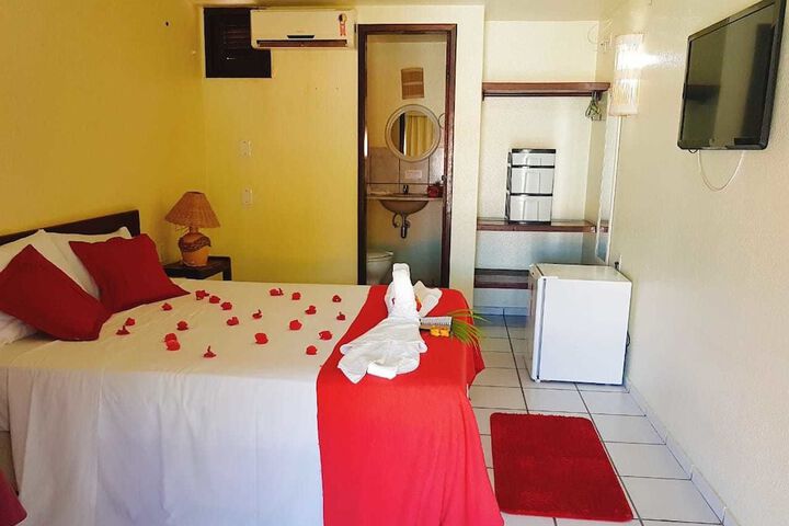 Room 2 of 36