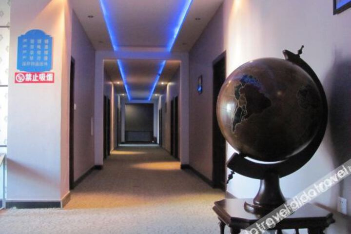 Hotel Interior 7 of 16