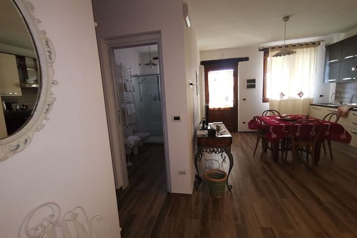Room 9 of 31