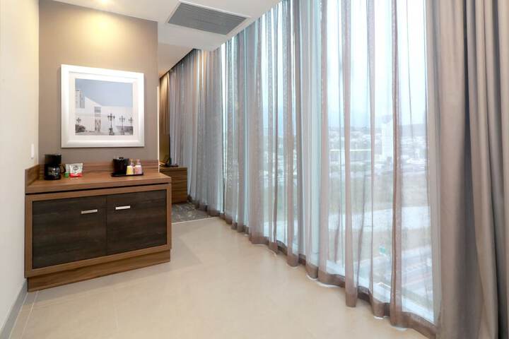 Room 10 of 60