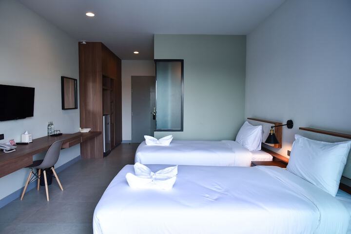 Room 6 of 20