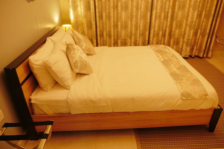 Room 14 of 33