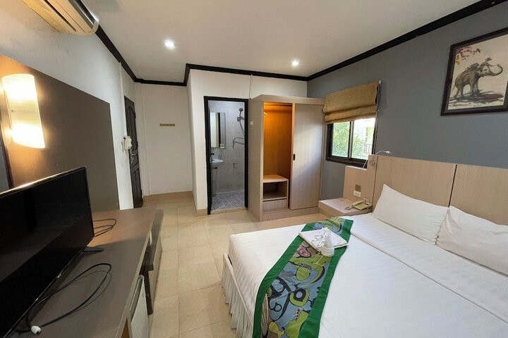 Room 10 of 73