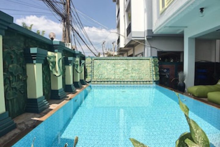 Pool 79 of 180