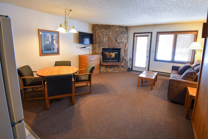 Room 43 of 82