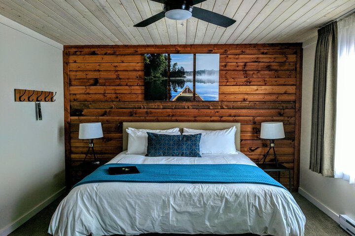 Room 9 of 44