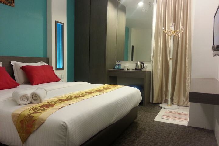 Room 14 of 34