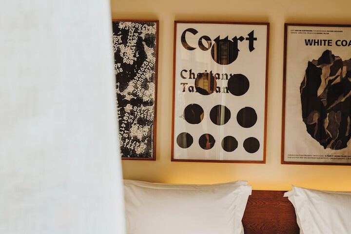 Room 16 of 128