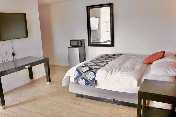 Renovated Kingbed (18 of 38)