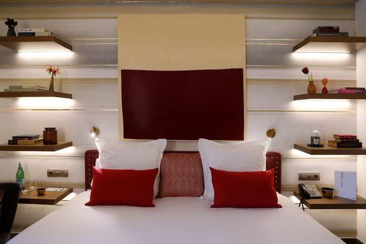 Room 13 of 54