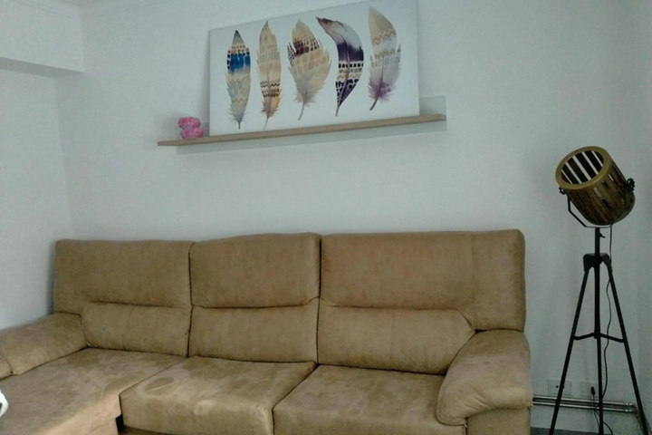 Room 10 of 18