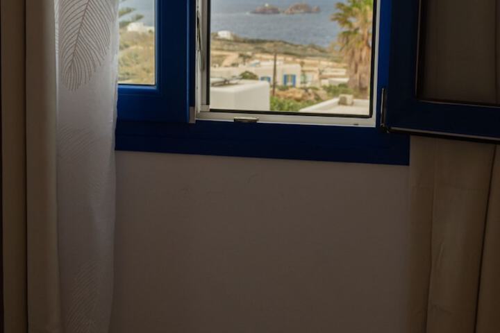 Room 55 of 210
