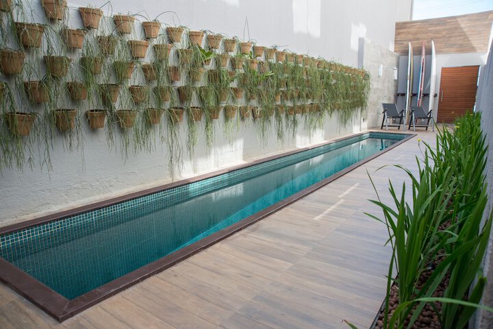 Pool 28 of 48