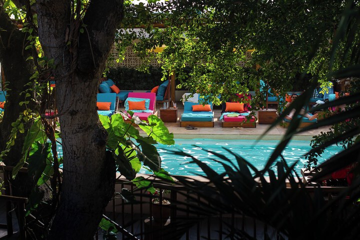 Pool 175 of 262