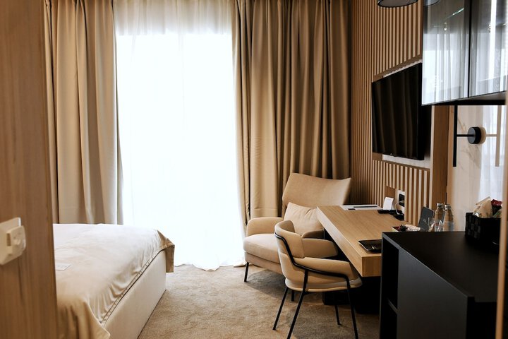 Room 18 of 68