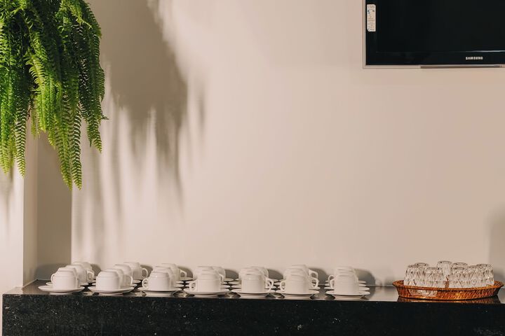 Breakfast/Coffee Service 25 of 33