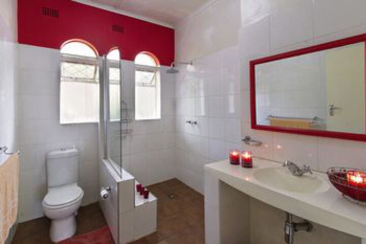 Room 3 of 41