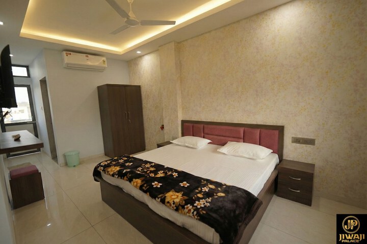 Room 31 of 46