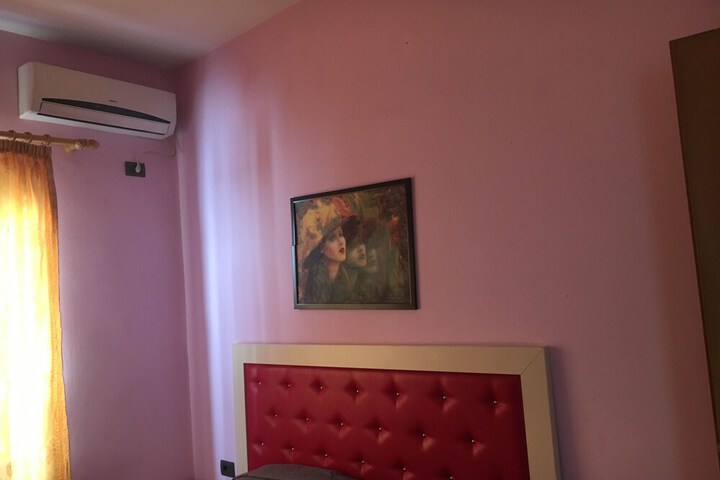 Room 20 of 34