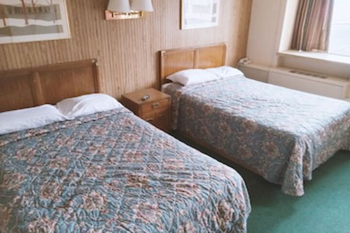 Room 25 of 51