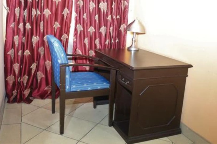 Room 20 of 33