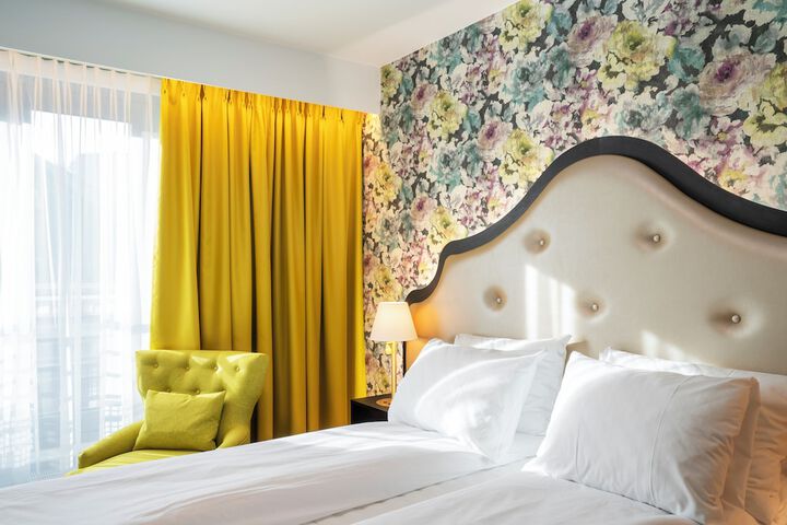 Room 32 of 104