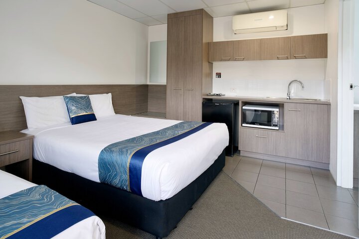 Room 9 of 26