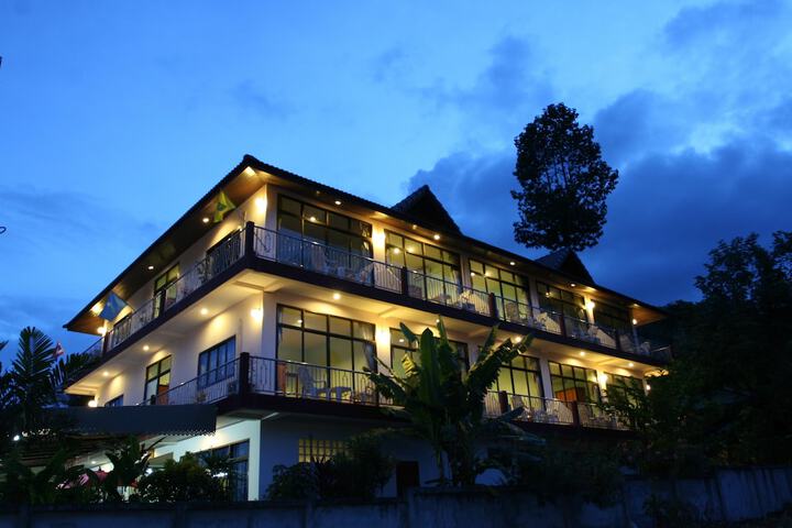 Hotel 19 of 19