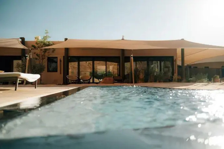Pool 18 of 38