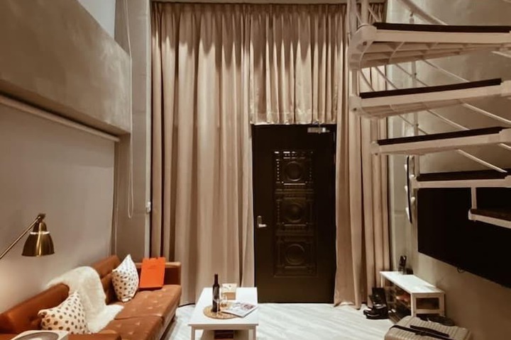 Room 71 of 313