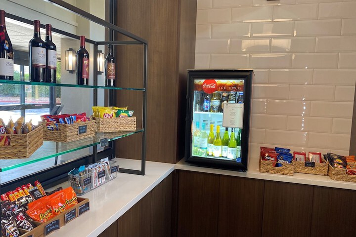 Snack bar