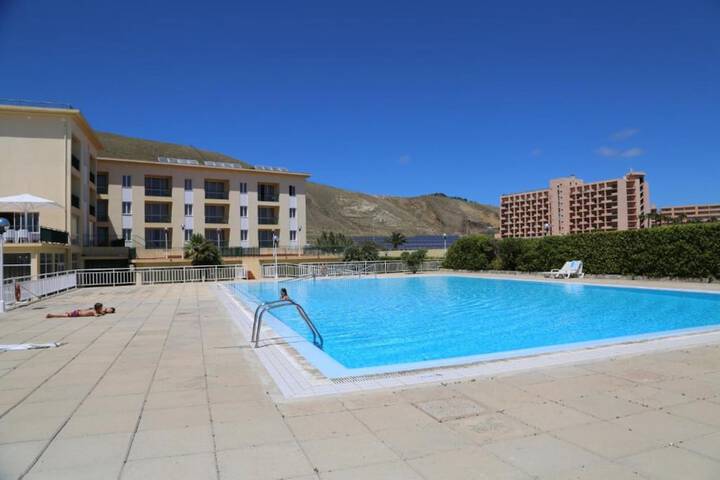 Pool Hotel