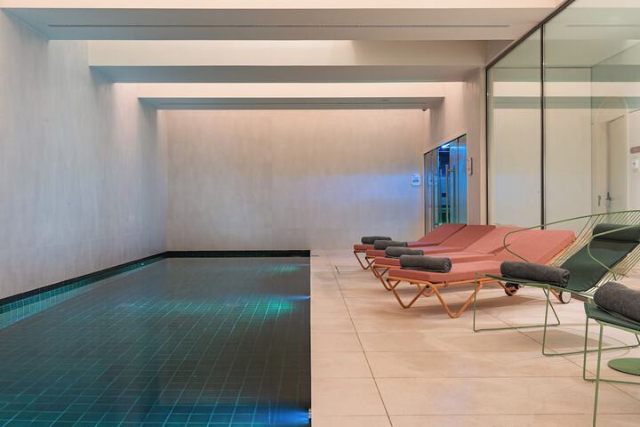 Pool 72 of 113