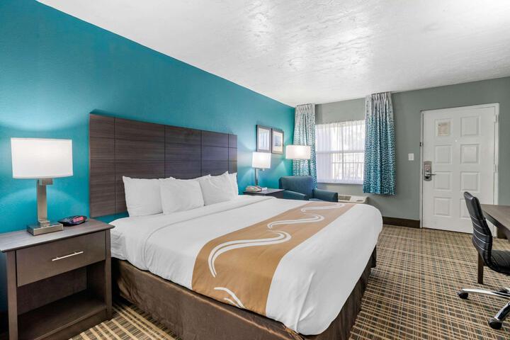 Standard | King Bed (2 of 20)