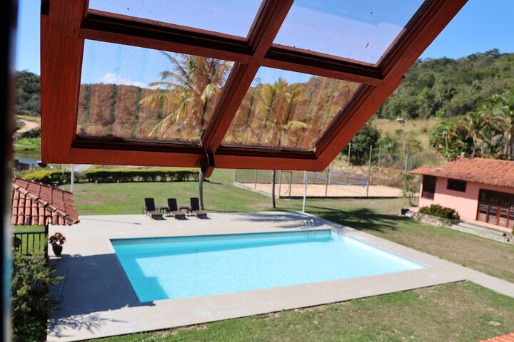 Pool 41 of 68