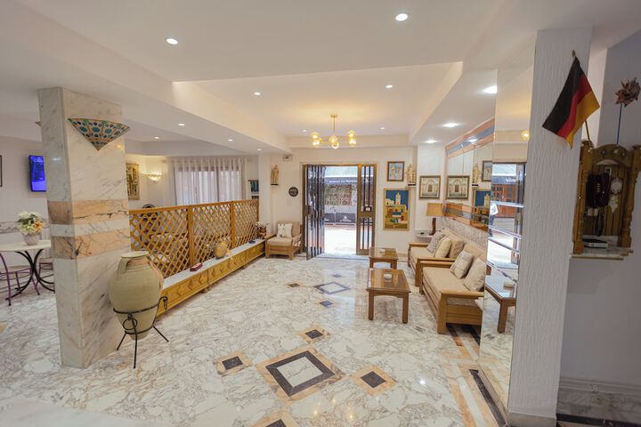 Hotel Interior 11 of 31