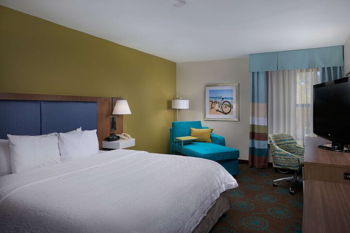 1 King Bed with Refrigerator, Microwave (3 of 29)