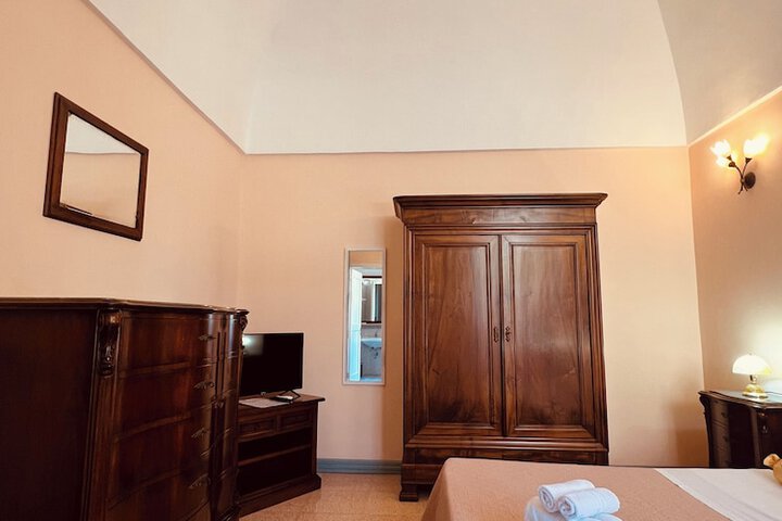 Room 14 of 190