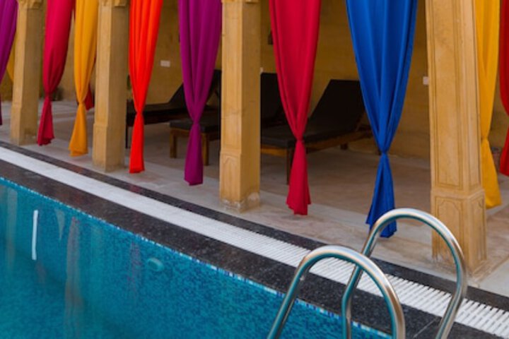 Pool 32 of 55
