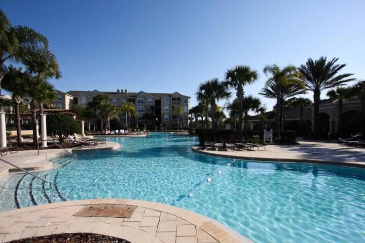 Pool 13 of 28