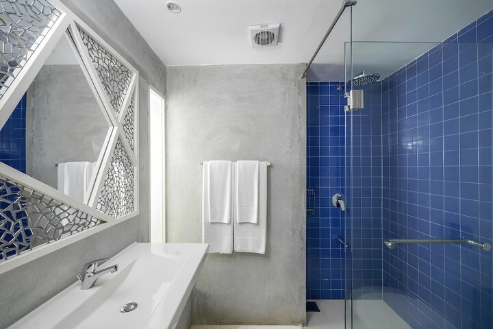 Clean Restrooms