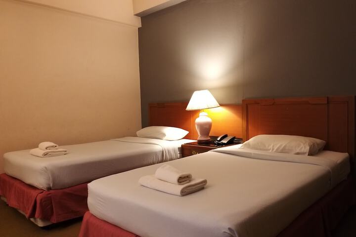 Room 30 of 110