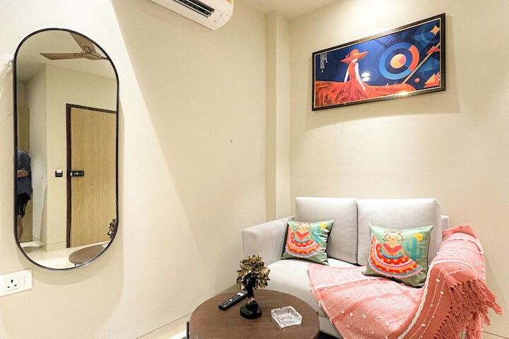 Room 3 of 22