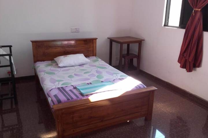 Room 2 of 46