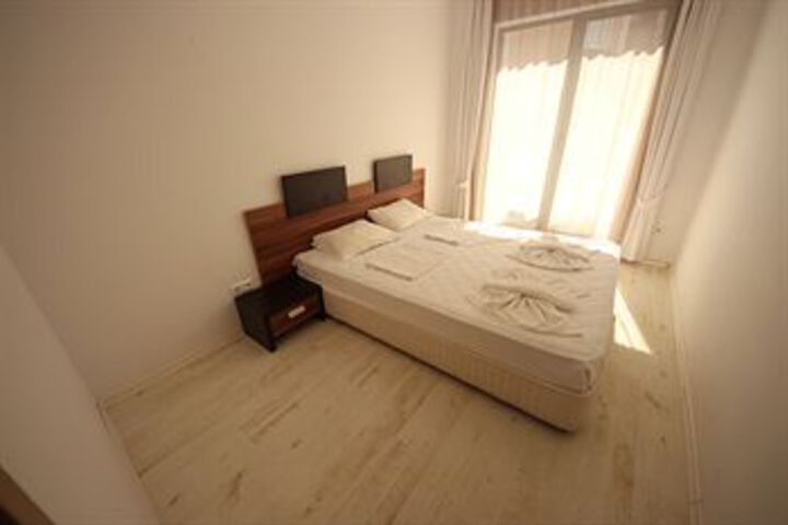 Room 40 of 153