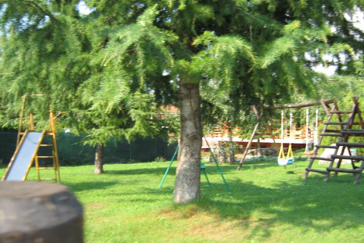 Property Grounds 24 of 31