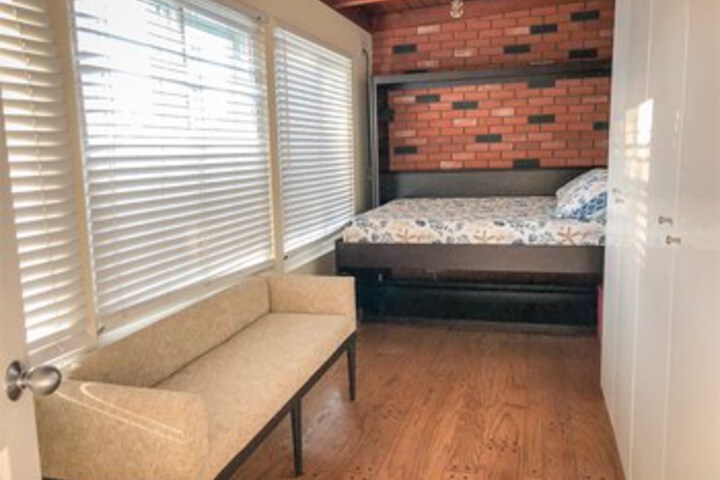 Room 17 of 23