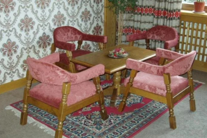 Room 5 of 13