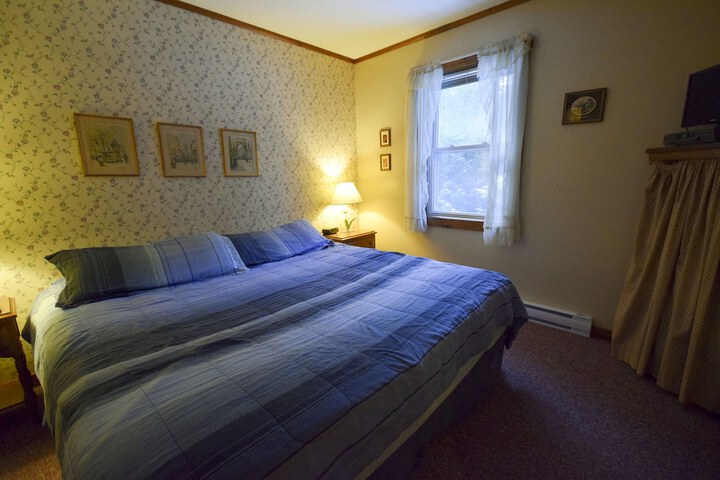 Room 3 of 46