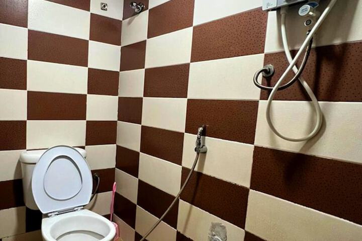 Room 17 of 26